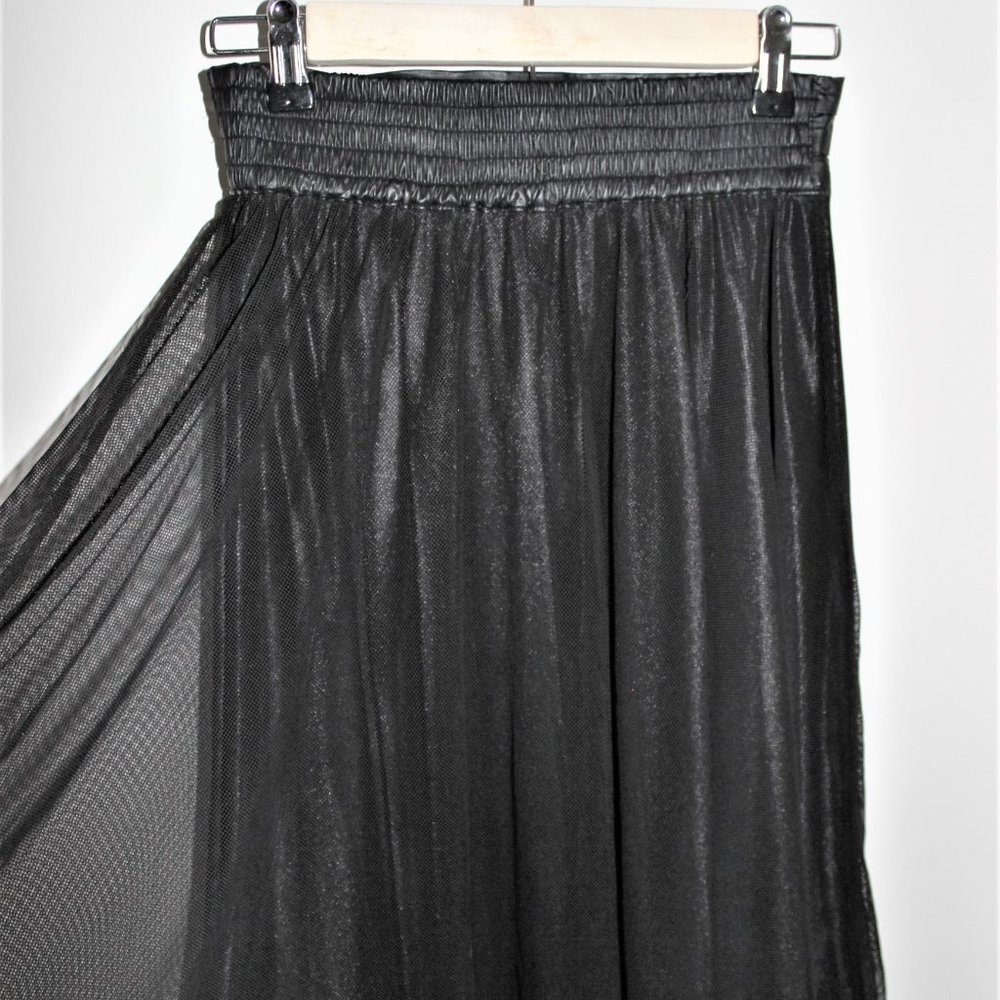 Avan Lily Black Skirt (Japanese Brand)
